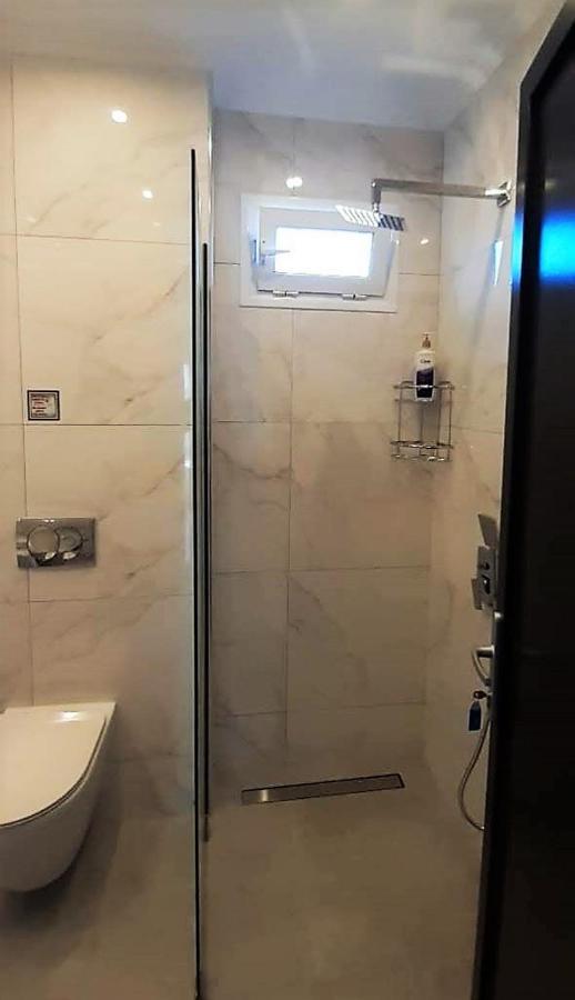 Ourania Apartment Аспровальта Экстерьер фото